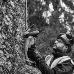 Taille-haie XR 18 V Dewalt 55 Cm (sans Batterie Ni Chargeur) En Boîte Carton - DCMHT563N -Pro Jardin Soldes AFD 122108