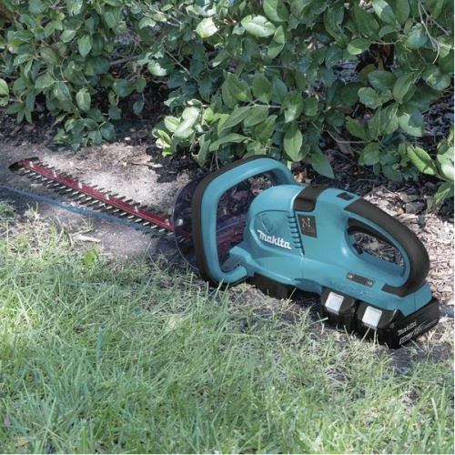 Taille-haie 36 V Makita DUH651RF2 + 2 Batteries 3 Ah + Chargeur 2 Taille-haie 36 V Makita DUH651RF2 + 2 Batteries 3 Ah + Chargeur – Image 2