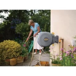 Dévidoir Mural Automatique Hozelock AUTO REEL -Pro Jardin Soldes AFD 125191