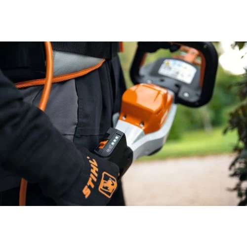 Taille Haie 36V Stihl HSA 130.0 T 600 Mm (sans Batterie Ni Chargeur) - 48690113566 2 Taille Haie 36V Stihl HSA 130.0 T 600 Mm (sans Batterie Ni Chargeur) - 48690113566 – Image 2
