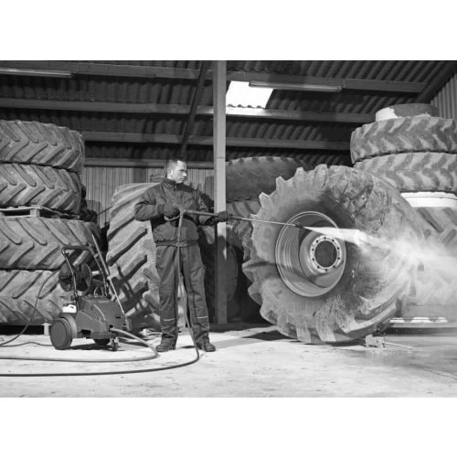 Nettoyeur Haute Pression MC 5M Nilfisk Advance 220/1130 FA EU - 107146721 2 Nettoyeur Haute Pression MC 5M Nilfisk Advance 220/1130 FA EU - 107146721 – Image 2