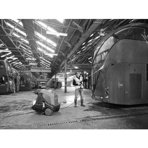 Nettoyeur Haute Pression à Eau Chaude MH 4M Nilfisk Advance 220/1000 FA EU - 107146938 2 Nettoyeur Haute Pression à Eau Chaude MH 4M Nilfisk Advance 220/1000 FA EU - 107146938 – Image 2