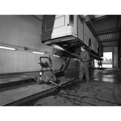 Nettoyeur Haute Pression Eau Froide 7,7kW MC 6P Nilfisk 180/1300 FAXT 230-400/3/50 NO - 107146760 5 Nettoyeur Haute Pression Eau Froide 7,7kW MC 6P Nilfisk 180/1300 FAXT 230-400/3/50 NO - 107146760 -Pro Jardin Soldes AFD 190968