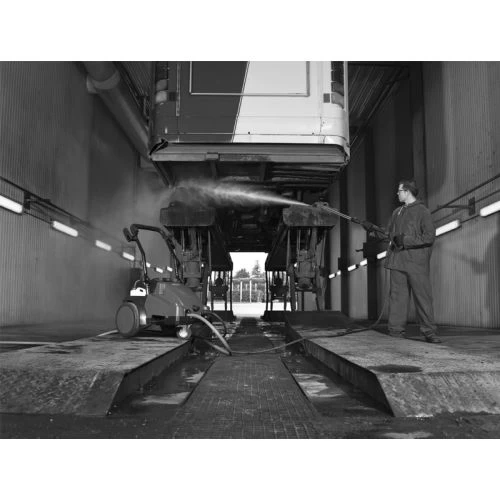 Nettoyeur Haute Pression Eau Froide 8kW MC 7P Nilfisk 195/1280 FA 200/3/50 JP - 107146804 3 Nettoyeur Haute Pression Eau Froide 8kW MC 7P Nilfisk 195/1280 FA 200/3/50 JP - 107146804 – Image 3