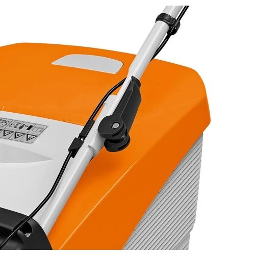 Tondeuse à Gazon Mulching Thermique Tractée Stihl RM 4 RT 149 Cm³ 4 Tondeuse à Gazon Mulching Thermique Tractée Stihl RM 4 RT 149 Cm³ – Image 4